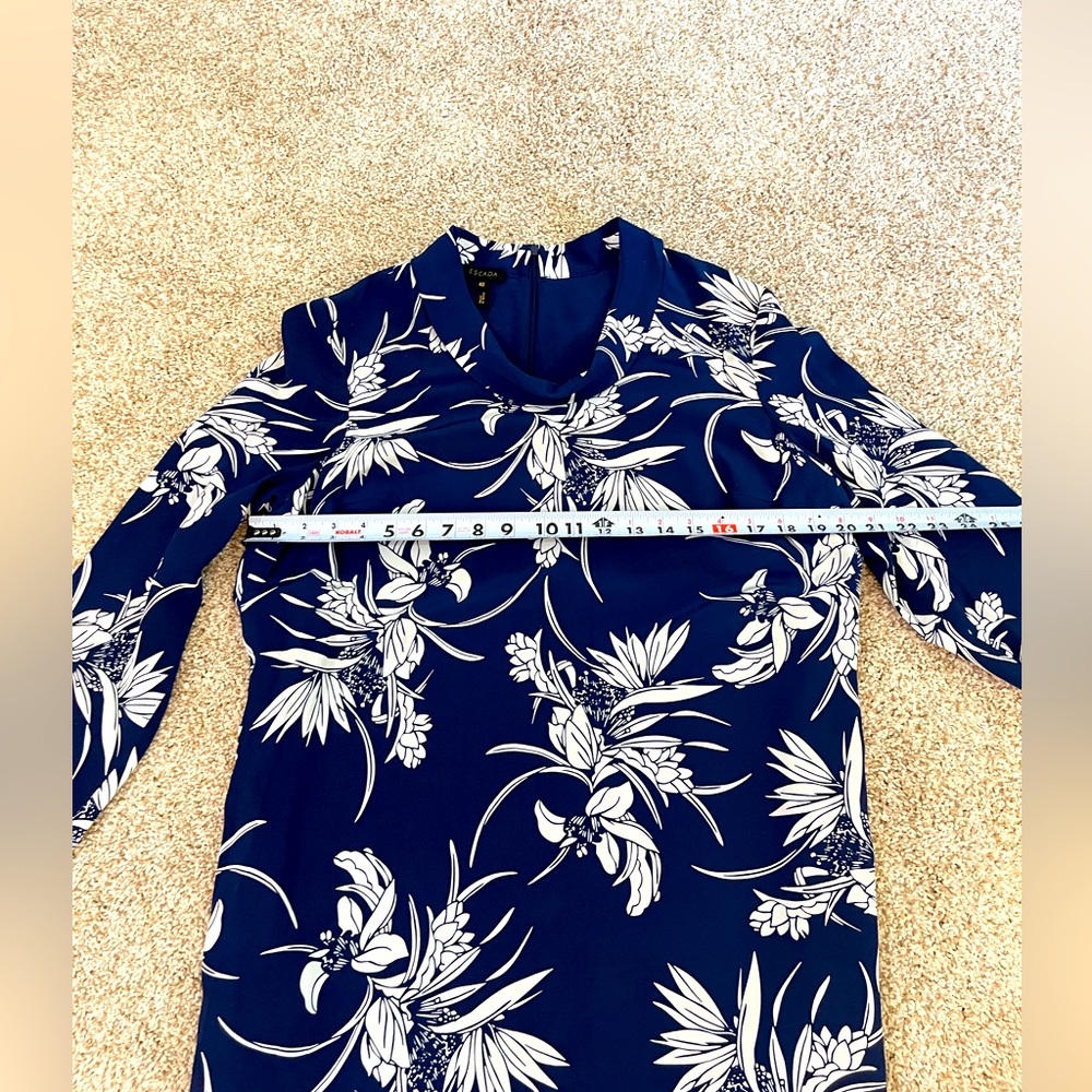 Escada 100% Silk Print Dress in Size 40 - Picture 5 of 9